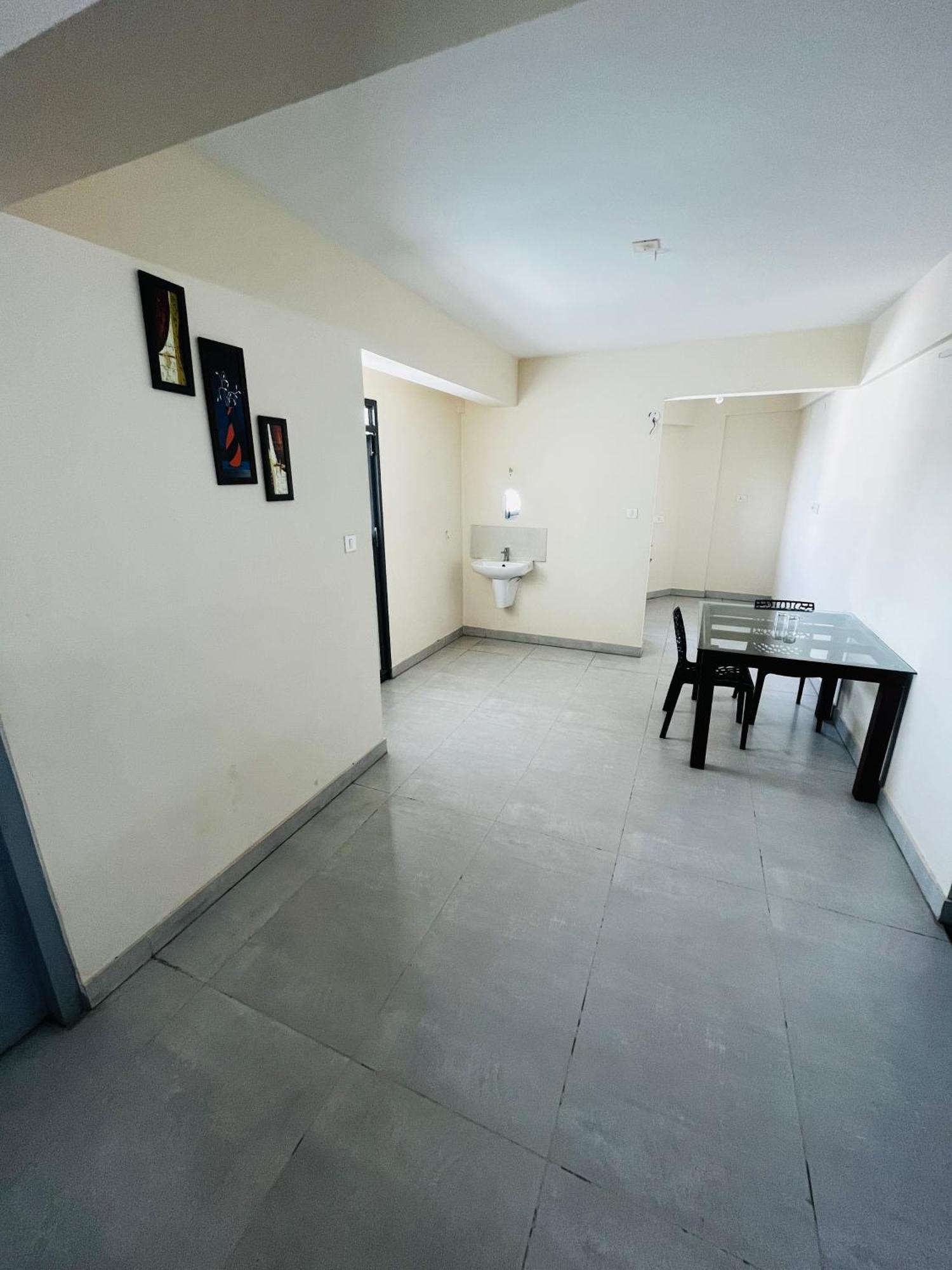 Regal Suites Thiruvananthapuram Exterior foto