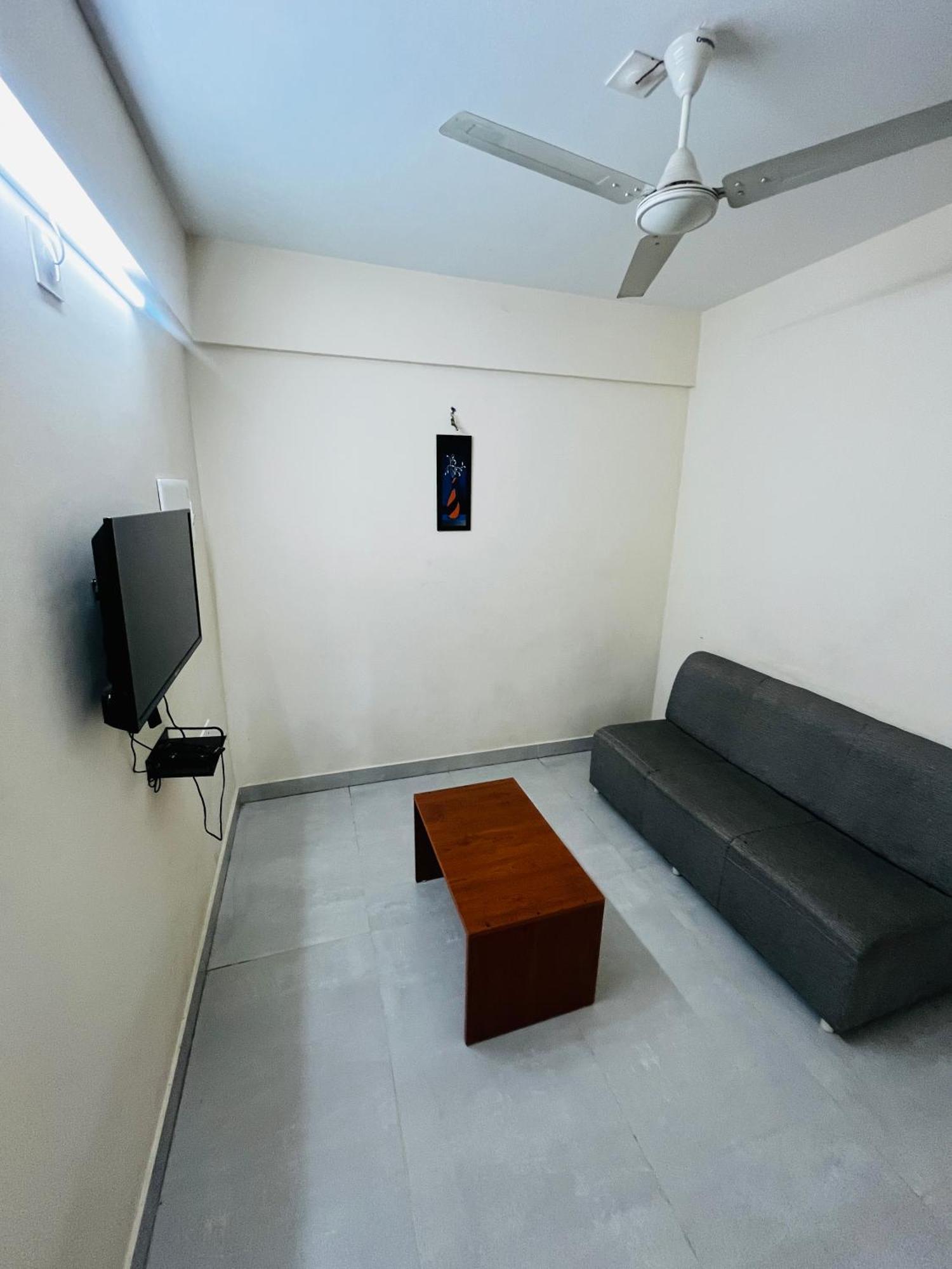 Regal Suites Thiruvananthapuram Exterior foto
